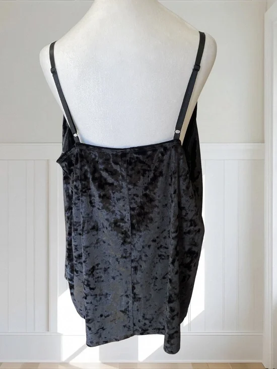 CACIQUE Women's Black Crushed Velvet Lace Trim Camisole Top NWT 22/24 - Picture 4 of 13